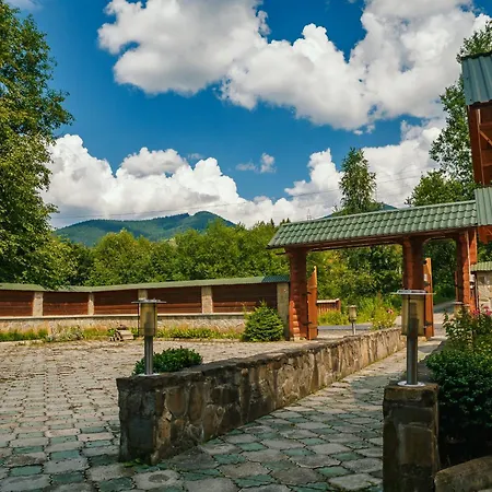смерекова хата Lodge Iltsi