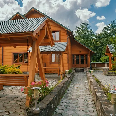 смерекова хата Lodge Iltsi