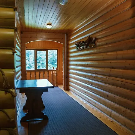 смерекова хата Lodge Iltsi