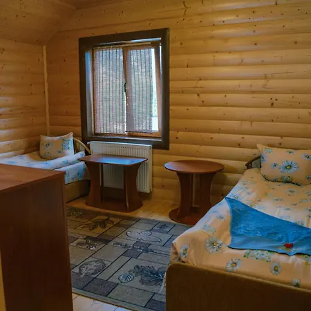 смерекова хата Lodge Iltsi