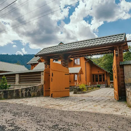 смерекова хата Lodge Iltsi