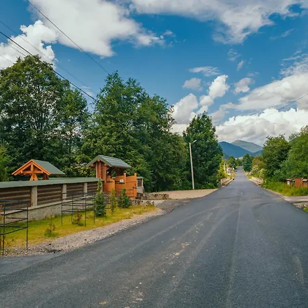 смерекова хата Lodge Iltsi